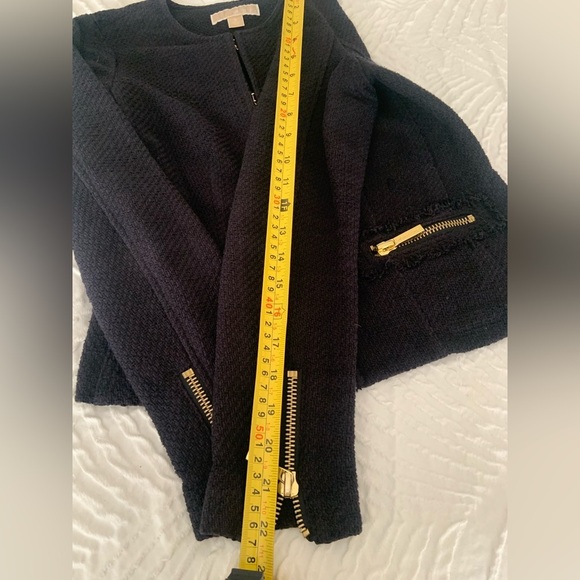 Michael Kors Blue Marine Blazer with Tailored Silhouette and Embellishments. - Picture 11 of 14